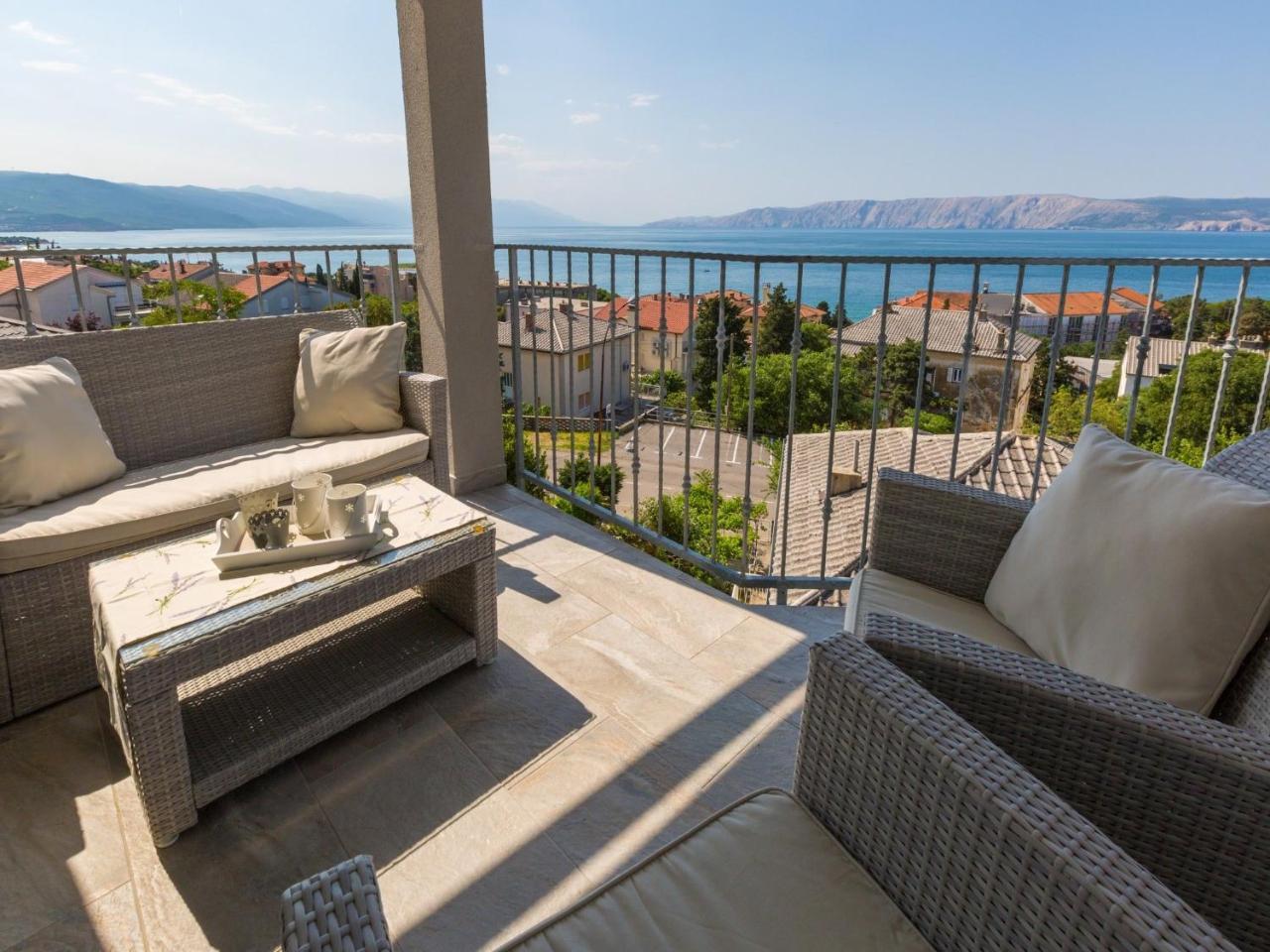 Apartments Lavarin Novi Vinodolski Luaran gambar