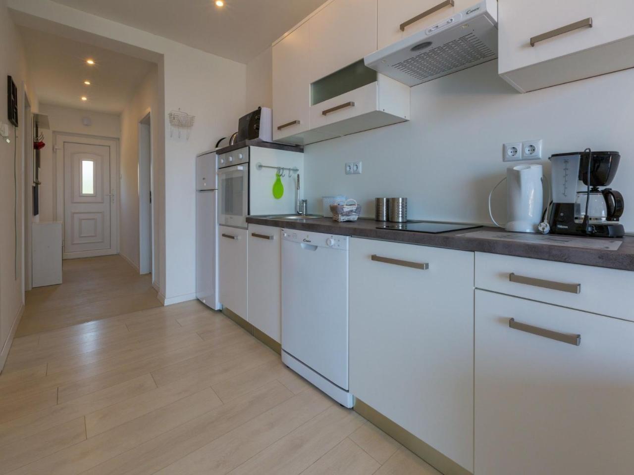 Apartments Lavarin Novi Vinodolski Luaran gambar