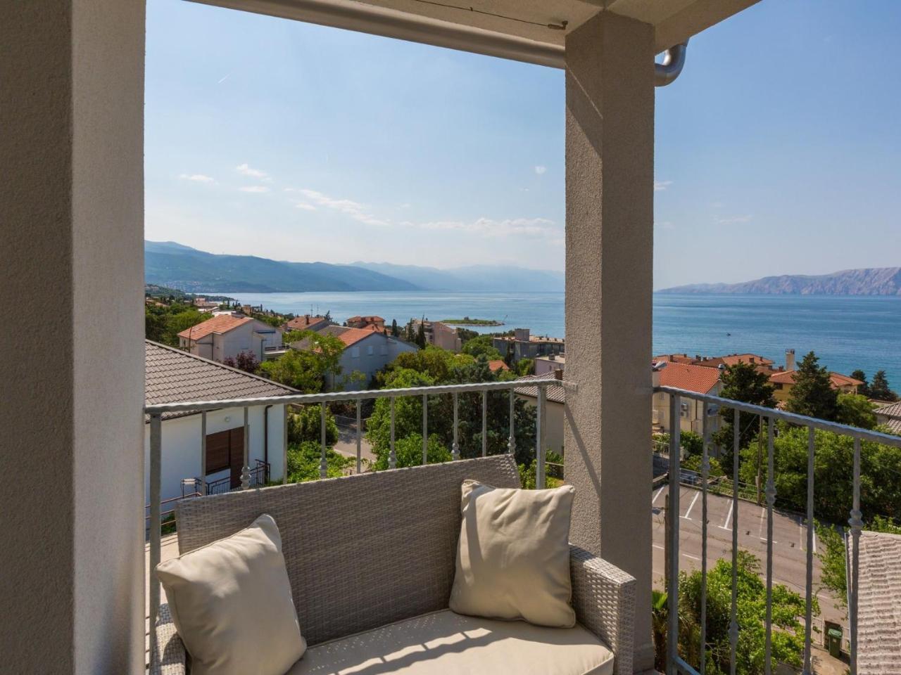 Apartments Lavarin Novi Vinodolski Luaran gambar