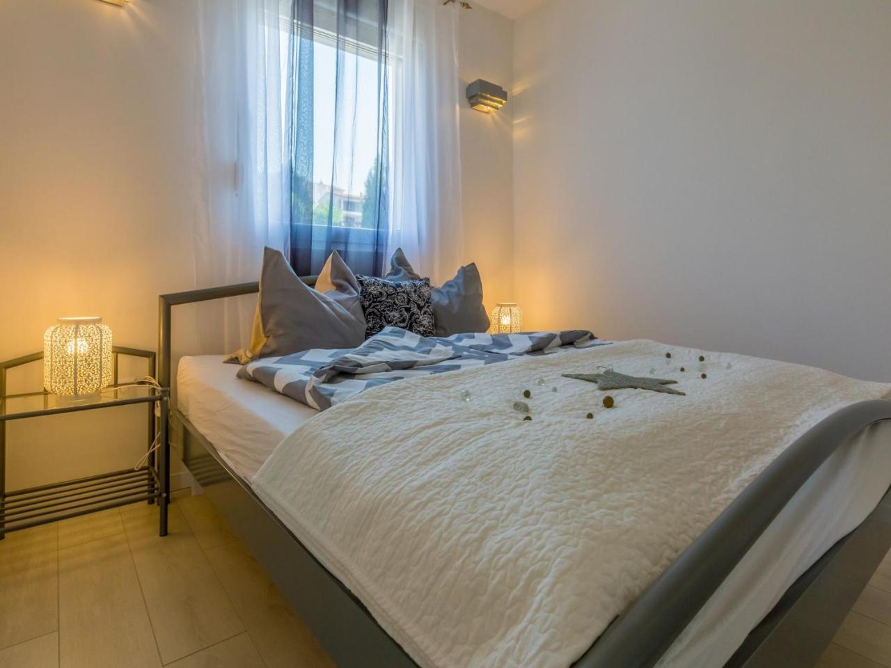 Apartments Lavarin Novi Vinodolski Luaran gambar